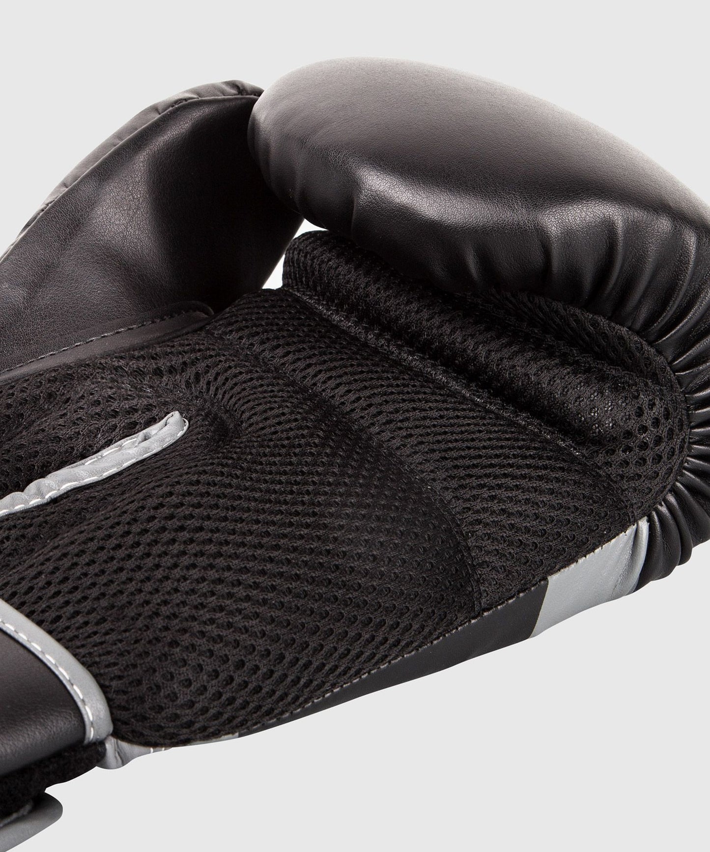 Ringhorns Charger Boxing Gloves - Black/Black