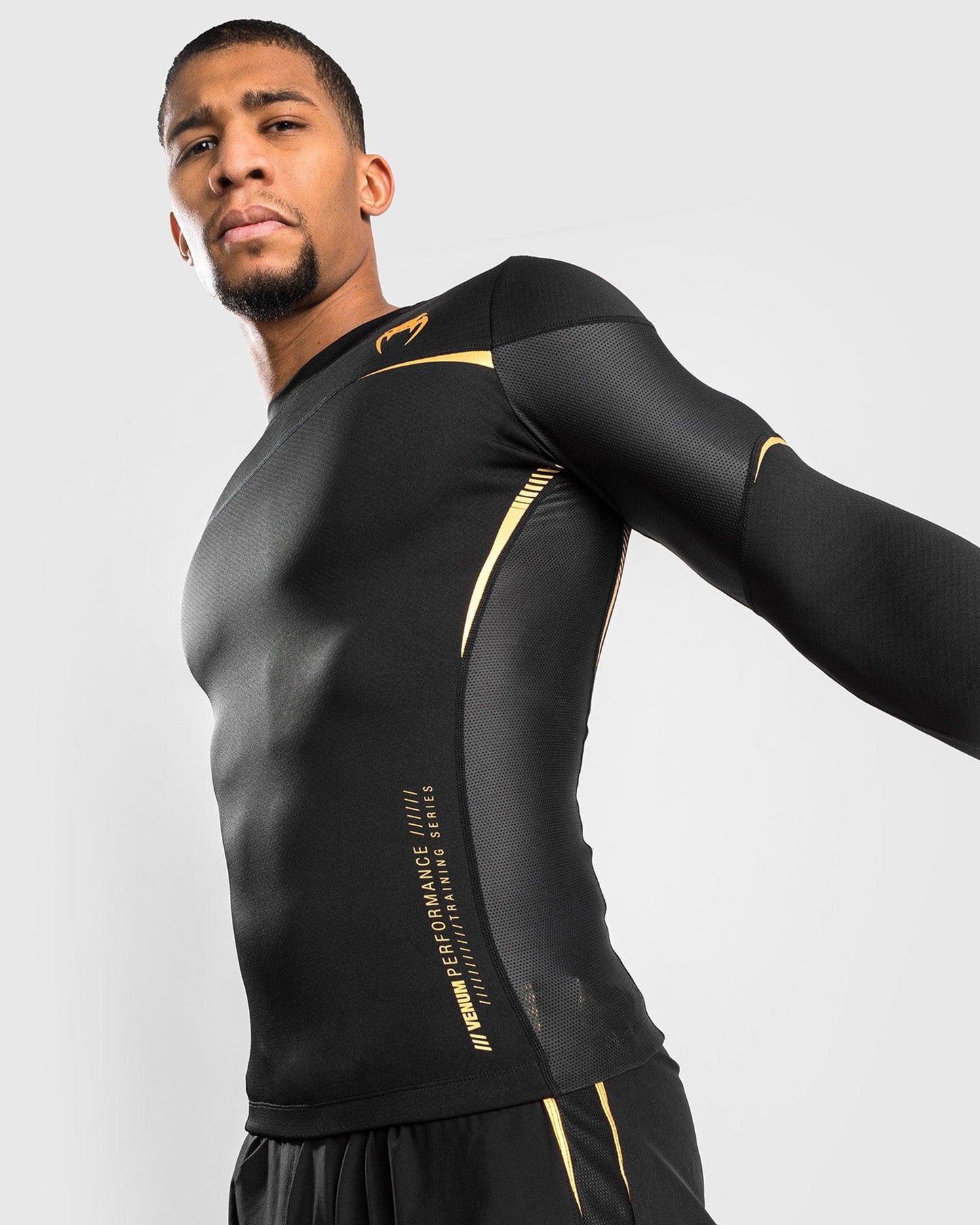 Venum Tempest 2.0 Rashguard Long Sleeves - Black/Gold