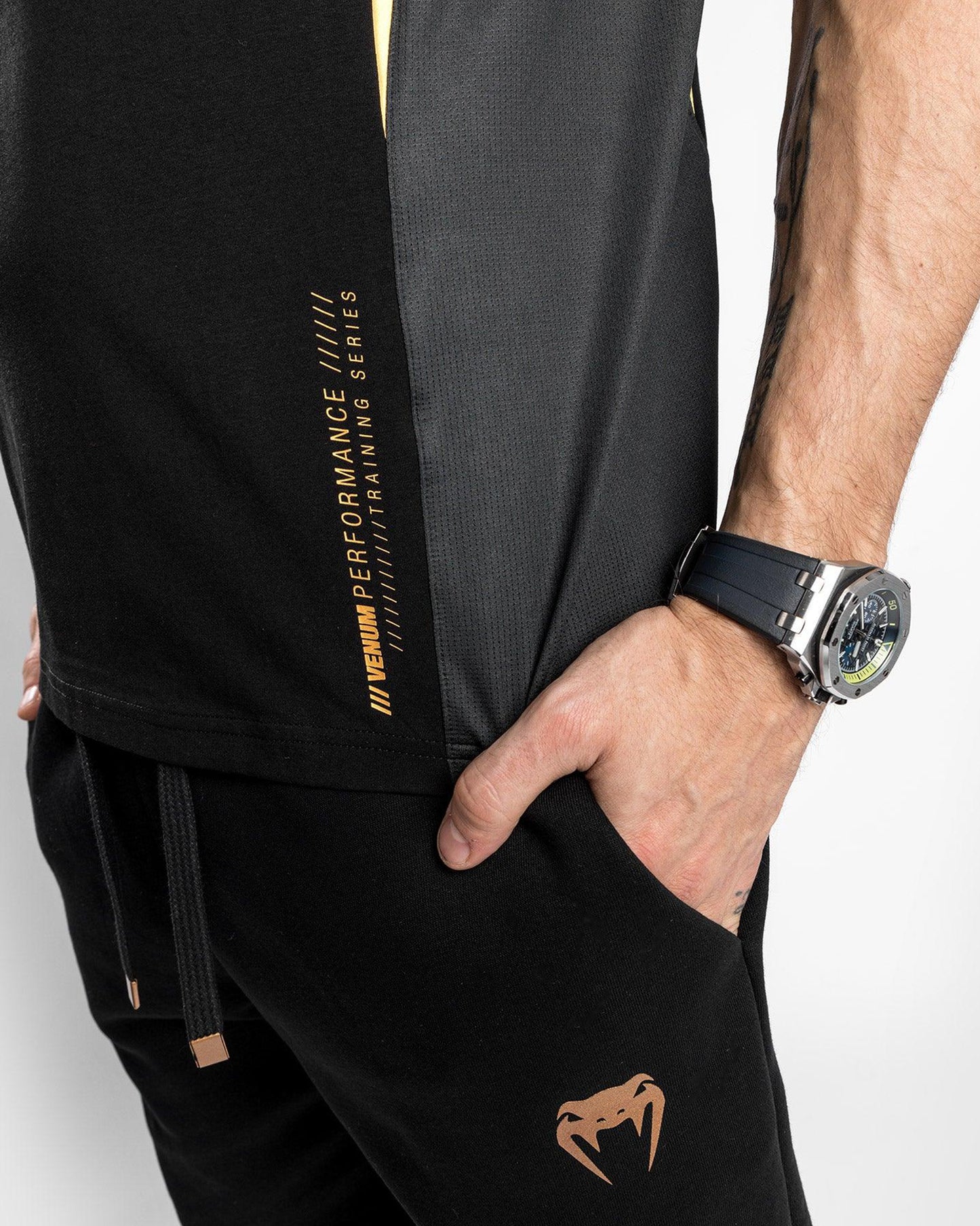 Venum Tempest 2.0 T-shirt - Black/Gold