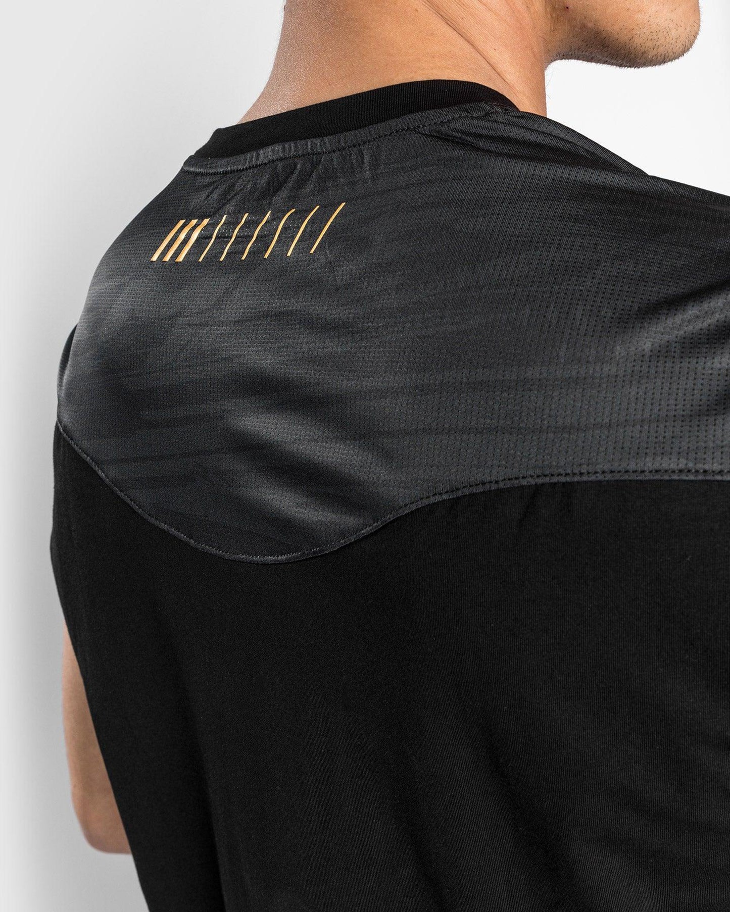 Venum Tempest 2.0 T-shirt - Black/Gold