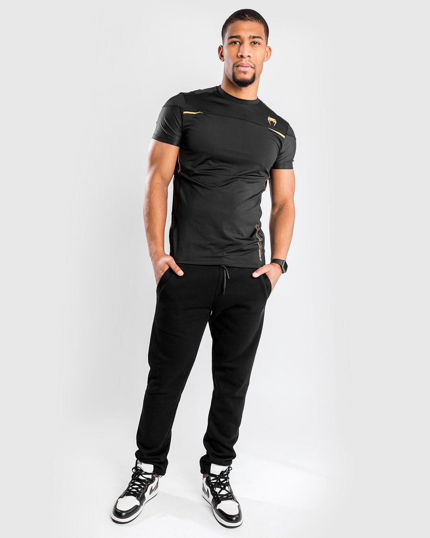 Venum Tempest 2.0 Dry tech T-shirt - Black/Gold