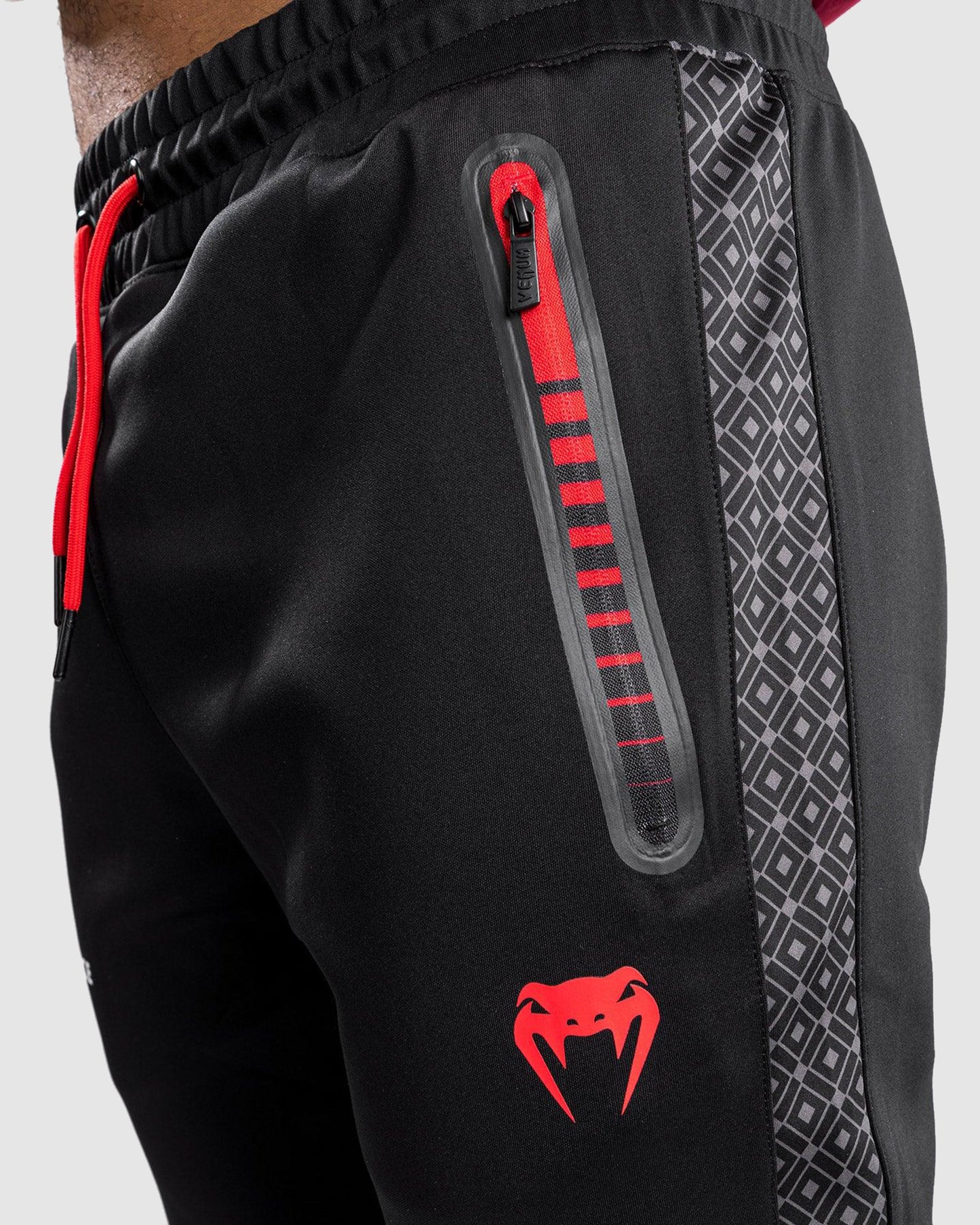 UFC Venum Performance Institute Joggers - Black/Red